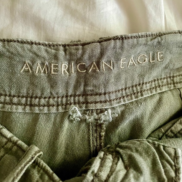 American Eagle Outfitters Olive Green Tie Cargo Pants | Size 4 - Picture 7 of 8